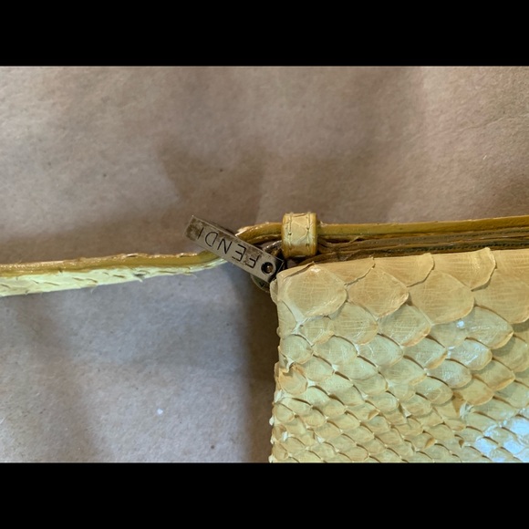 Vintage Fendi snakeskin handbag - Picture 4 of 7